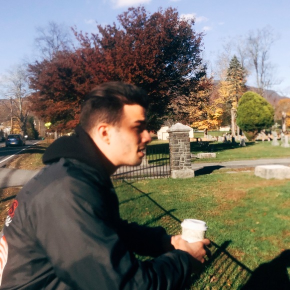 Meet your Posher, Aleks - Picture 1 of 1